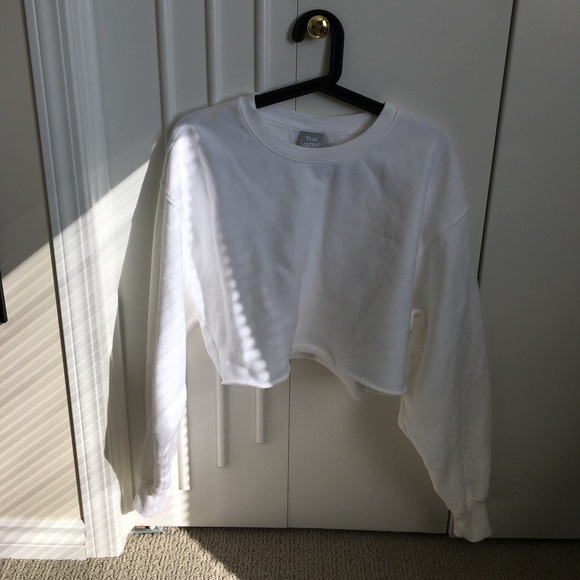 Aritzia Sweaters - Tna COZYAF cropped crew neck sweater